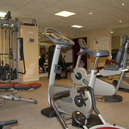 Le Relais De Thiais Aparthotel 2*