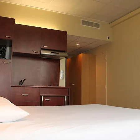 Lägenhetshotell Le Relais De Thiais 2*