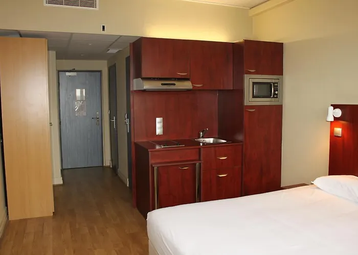 Le Relais De Thiais 2* Aulnay-sous-Bois